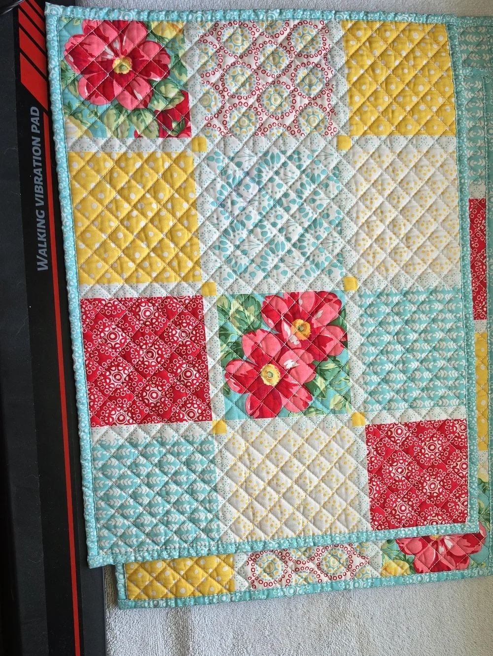 The Pioneer Woman Floral Patchwork Quilt Set Of 4 SEE PHOTOS